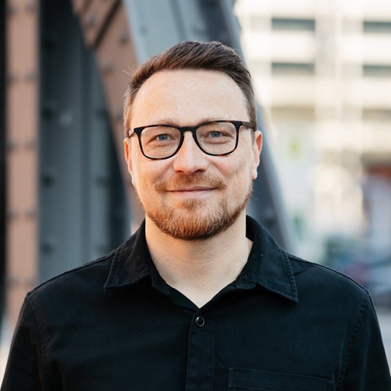 Philipp Bremer bei der Videoproduktion für Social Media bei Collective Brain